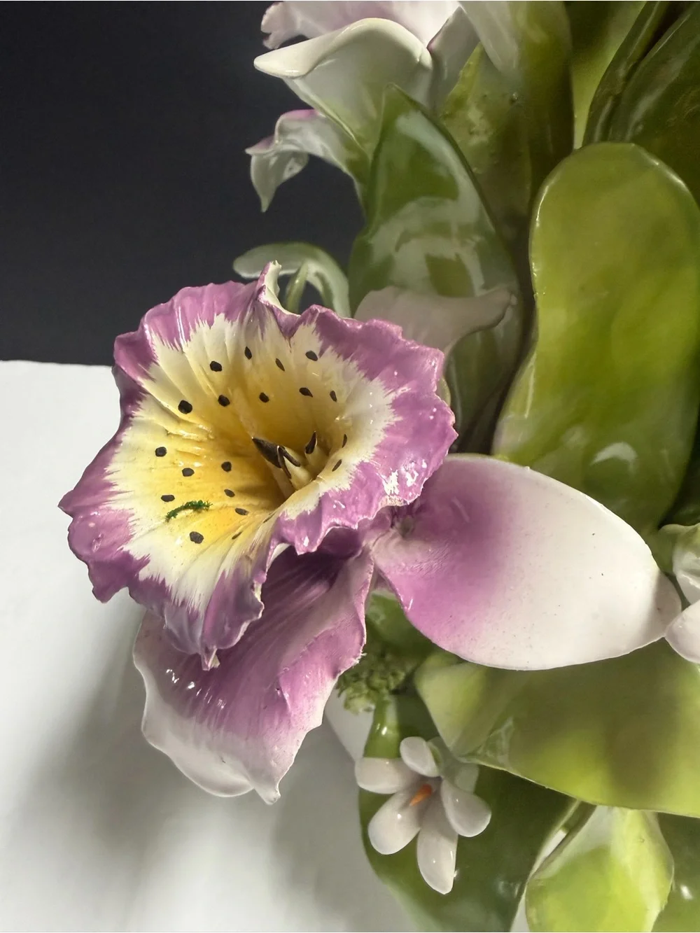 Vintage Capodimonte Italy Porcelain Pink Orchid Floral Arrangement 13”